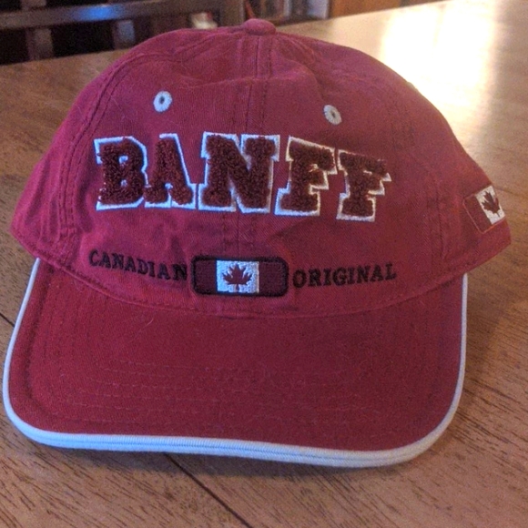 Banff Hat - Picture 1 of 2